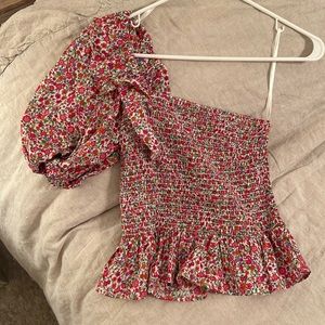 One shoulder smocked top with puff sleeve